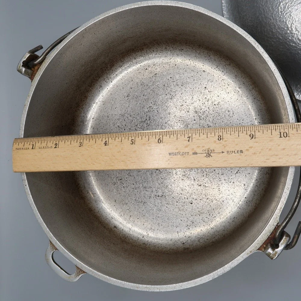 Vintage CLUB Hammered Aluminum Round 4.5 QT Dutch Oven Pot w/ Lid Handle‎